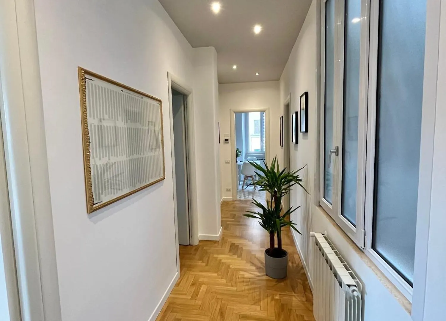 Sunrise House - San Giovanni Rome 0*,